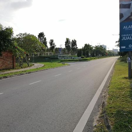 A&D Home-Stay @Kota Warisan, Σεπάνγκ Εξωτερικό φωτογραφία