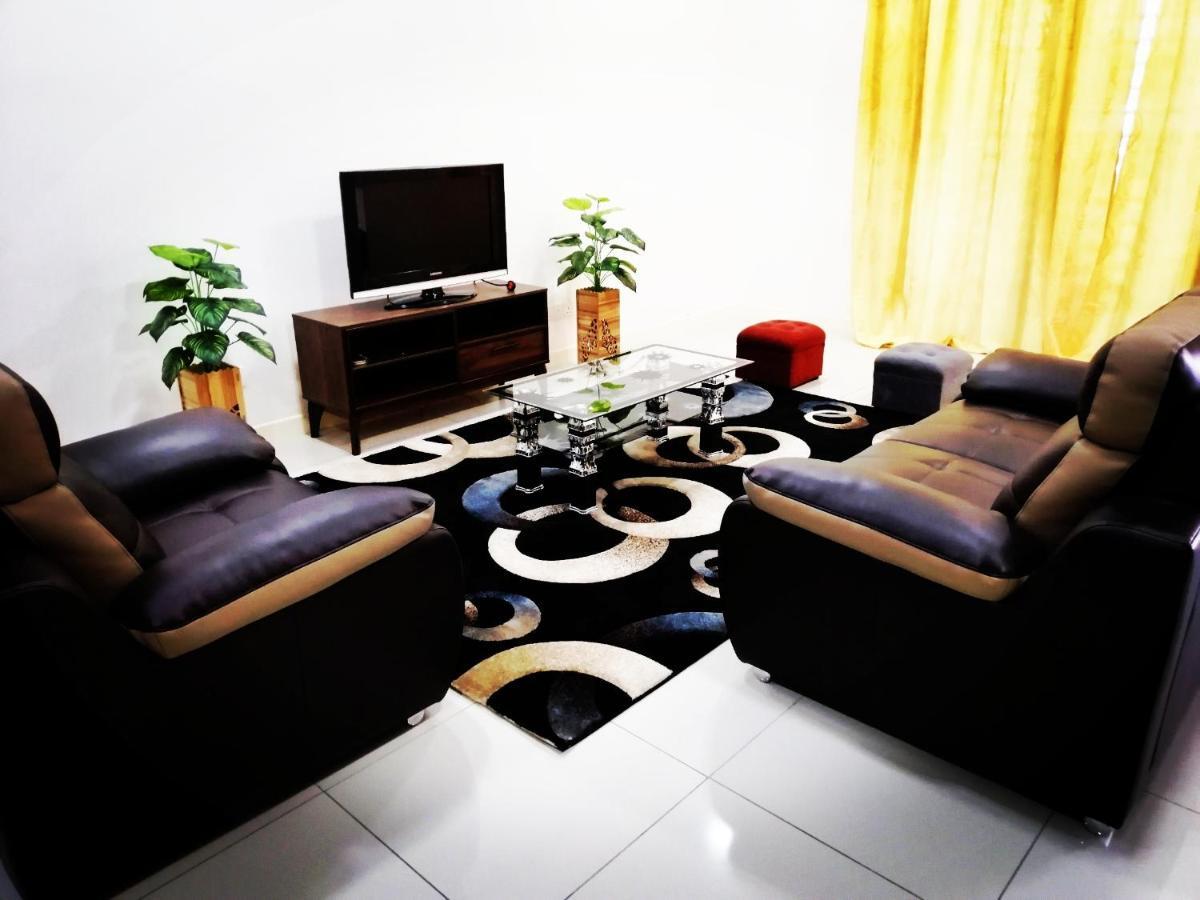 A&D Home-Stay @Kota Warisan, Σεπάνγκ Εξωτερικό φωτογραφία