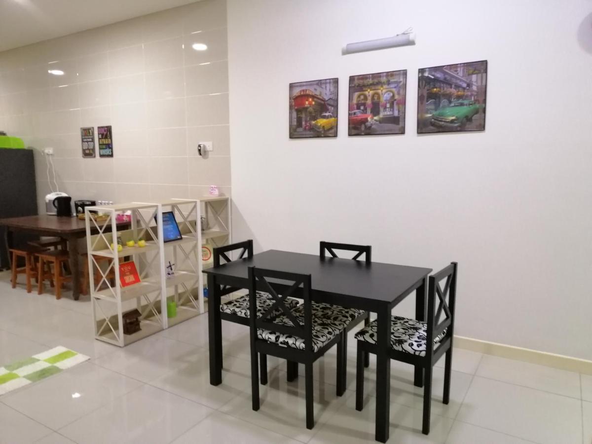A&D Home-Stay @Kota Warisan, Σεπάνγκ Εξωτερικό φωτογραφία