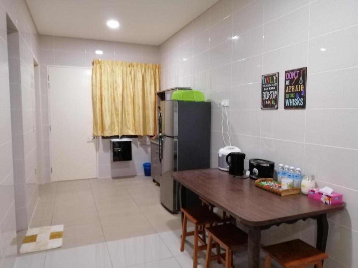 A&D Home-Stay @Kota Warisan, Σεπάνγκ Εξωτερικό φωτογραφία